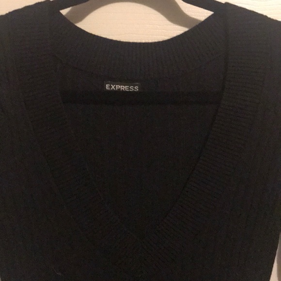5/$25 Black v-neck sweater - Picture 2 of 3